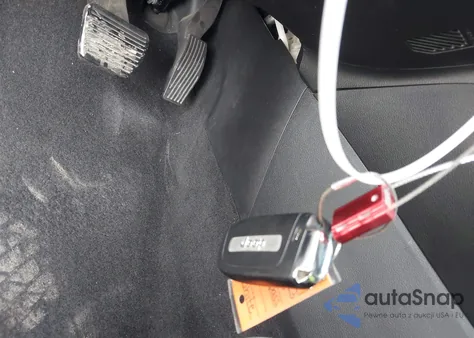 2023 Jeep Compass Latitude 4X4 z USA, uszkodzony, nr VIN 3C4NJDBN9PT553441